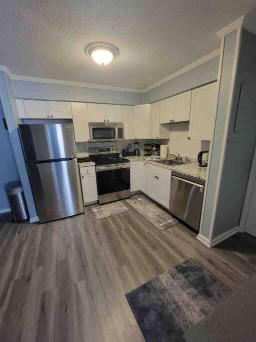 2022 Renovated 2-Bdrm Cozy, Lovely Condo W/Parking! Hilton Head Island Εξωτερικό φωτογραφία