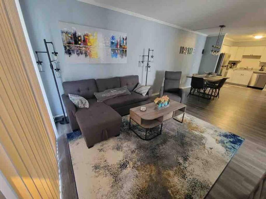 2022 Renovated 2-Bdrm Cozy, Lovely Condo W/Parking! Hilton Head Island Εξωτερικό φωτογραφία